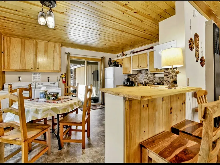 328 W Aeroplane Blvd — Photo 16