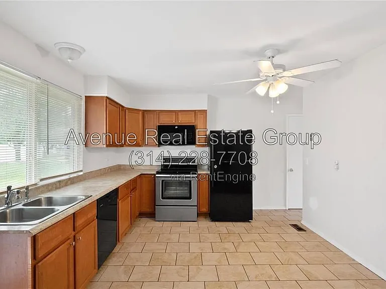 3726 Briargrove Dr — Photo 16