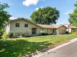 1834 Eastwood Ln, La Crosse, WI 54601