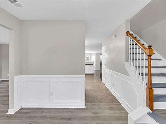5th image of 109 Kentucky Way