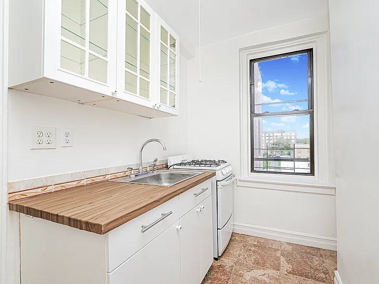 9524 Fort Hamilton Pkwy #601 — Photo 5