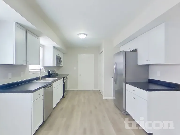 4229 Sycamore Ct — Photo 6