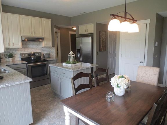 5th image of 7811 Birch Creek Dr