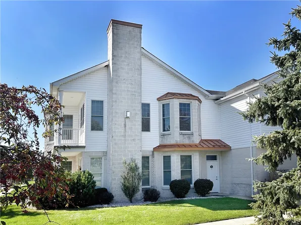 213 Adams Pointe Blvd Unit 1, Mars, PA 16046