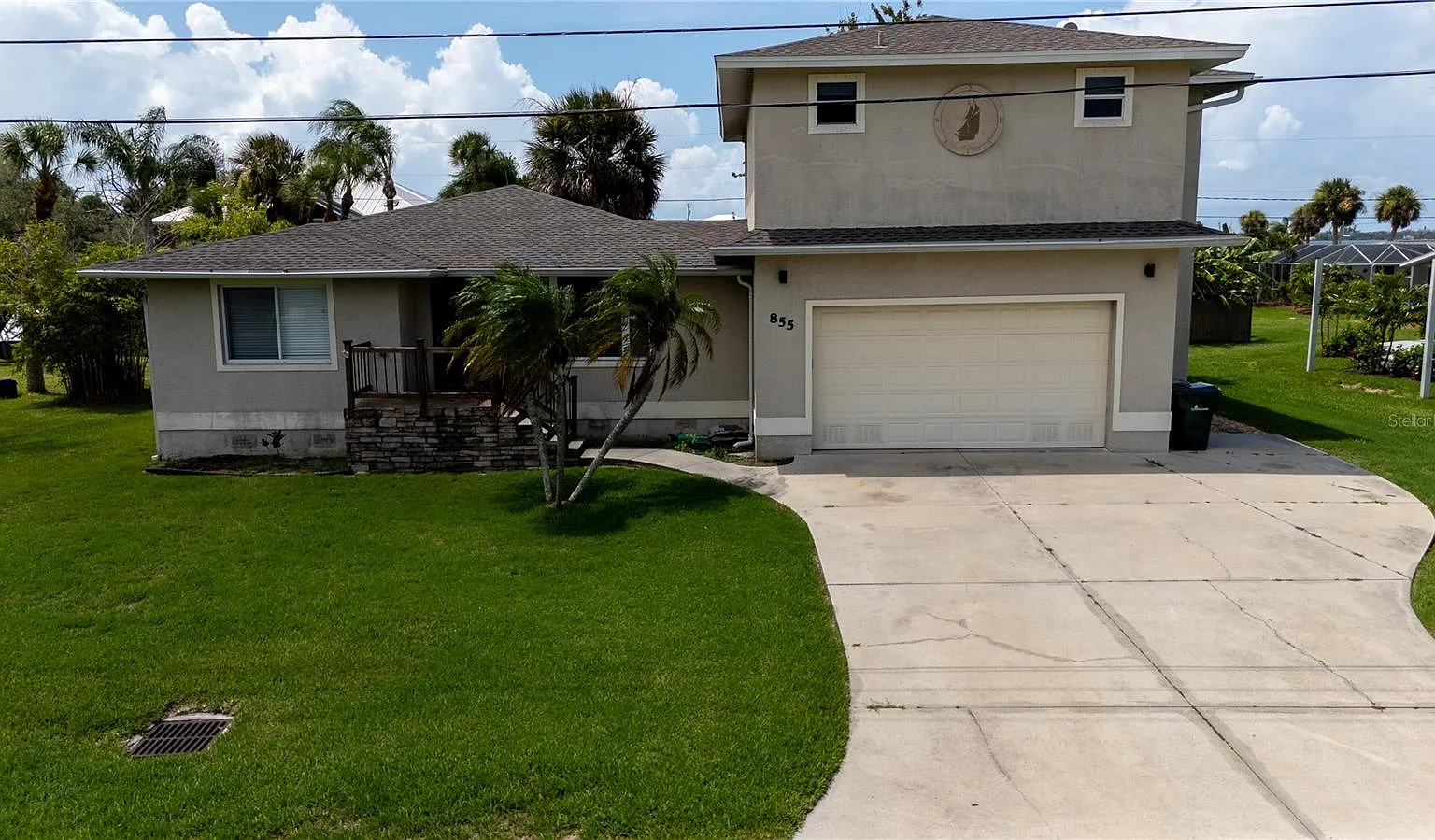 3 bed, 2400 sqft, $1,950 — Photo 1