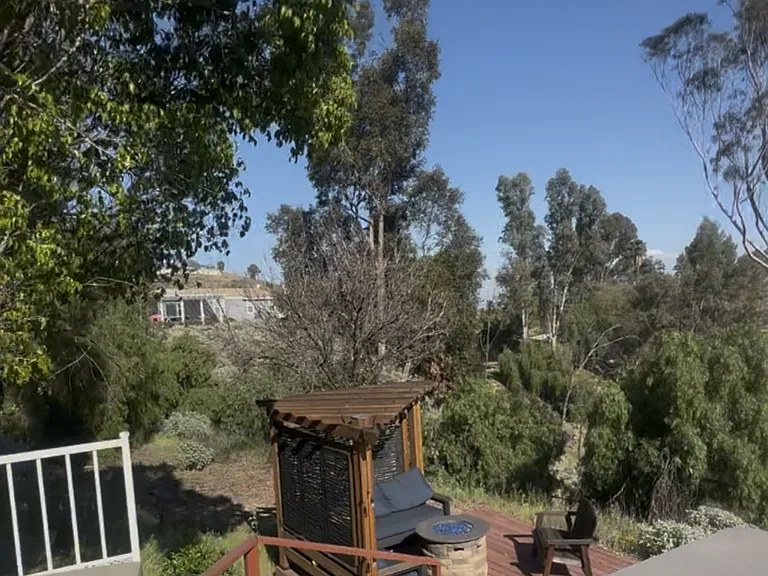 24191 Beverly Dr — Photo 6