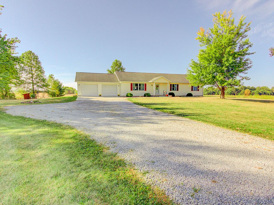 1st image of 515 W County Road 400 N
