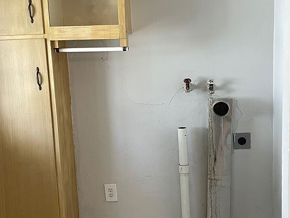 5th image of 1282 Cabell Dr