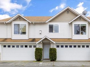 829 N 145th Ct, Seattle, WA 98133