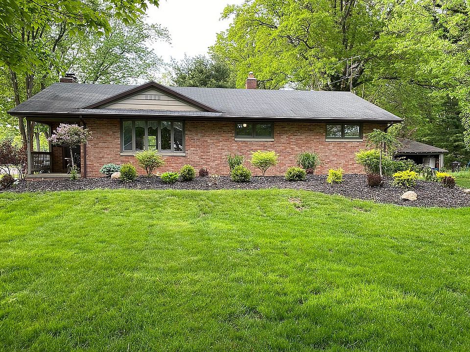 1st image of 596 W Maryland Ave
