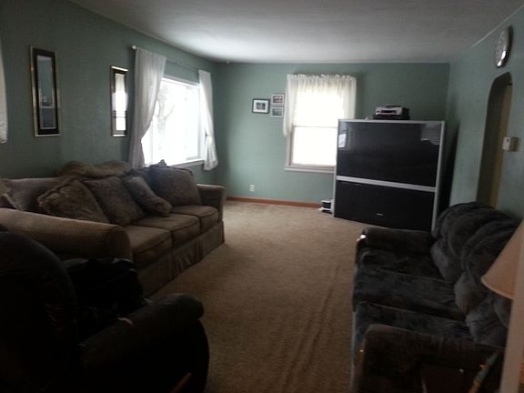 3rd image of 73 Sibley St