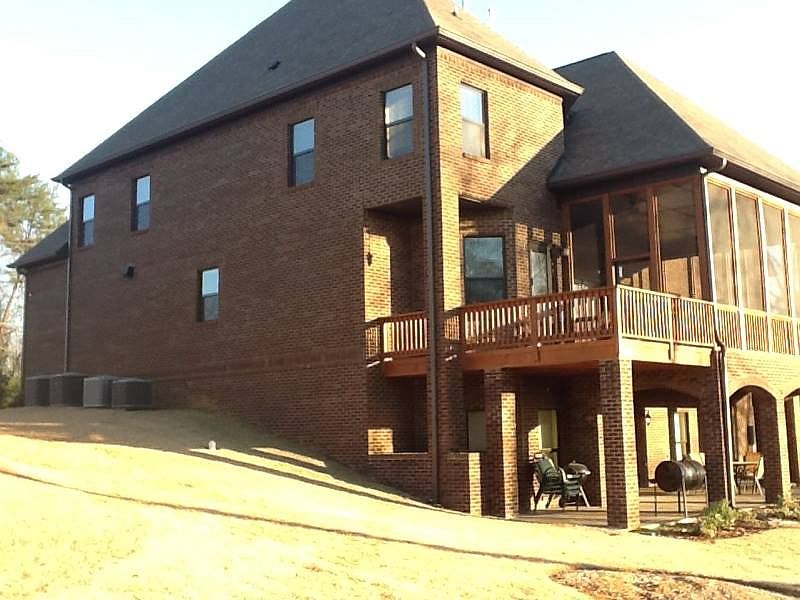 2nd image of 1456 5th Ave