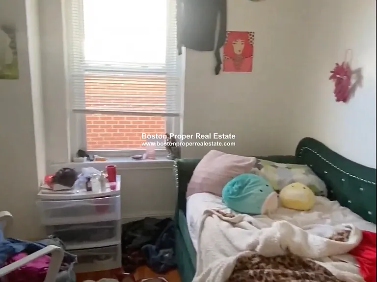 64 Hemenway St #28 — Photo 8