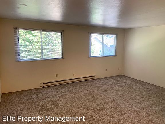 5th image of 227 NW 13th St #8838663