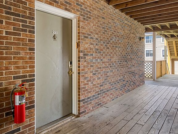 2nd image of 220 Elm St APT 223