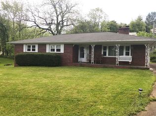 9 E 6th St, West Jefferson, NC 28694