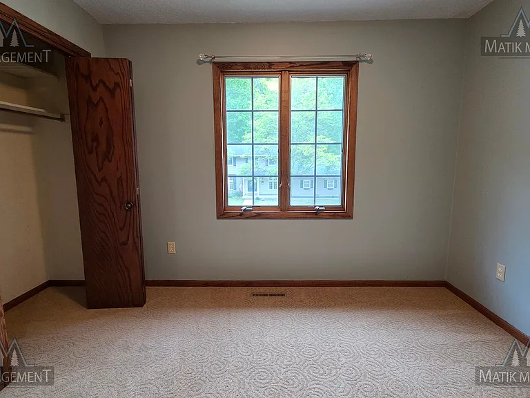 703 Northern Hills Dr NE — Photo 23