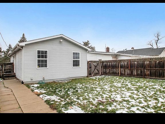 3rd image of 530 S 26th St