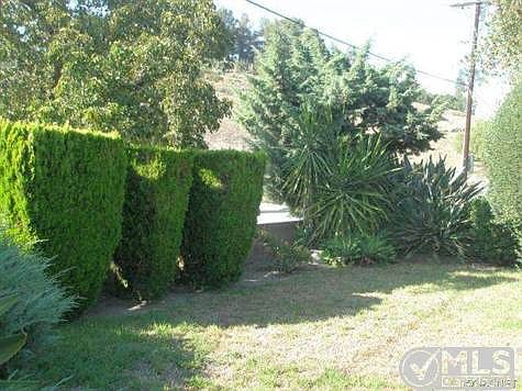 3rd image of 11340 Kagel Canyon St
