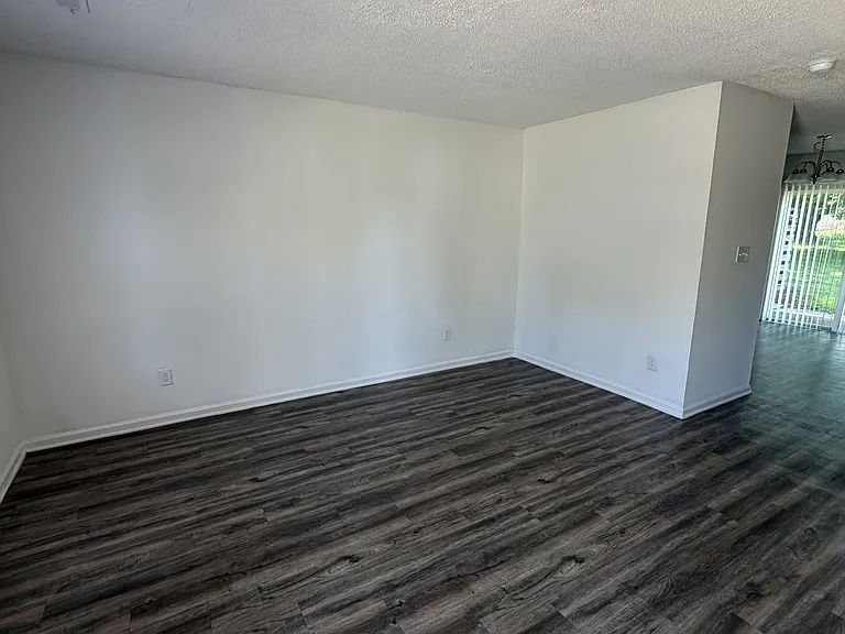 1010 B S Barbeque Rd #B — Photo 2