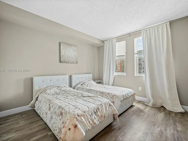 17150 N Bay Rd #2913 — Photo 7
