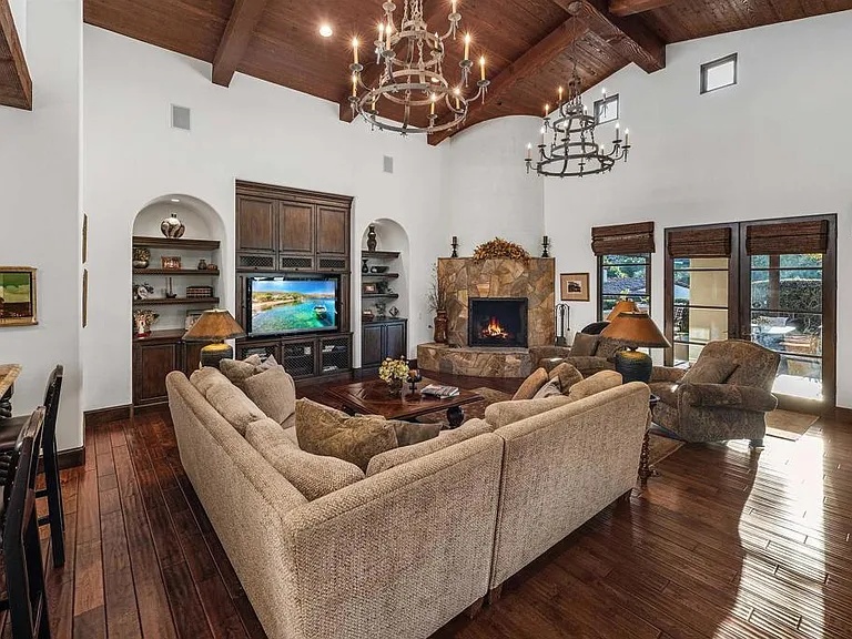6870 La Valle Plateada — Photo 11