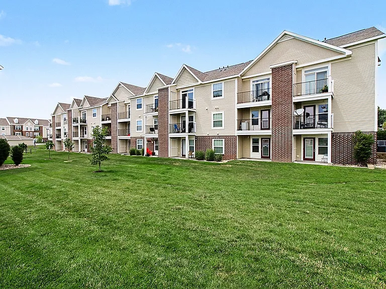 Andover Pointe Apartment Homes — Photo 35