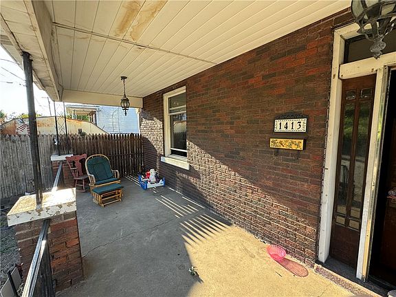 2nd image of 1413 Summit Ave