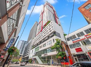 318 Richmond St W #2902, Toronto, ON M5V 0B4