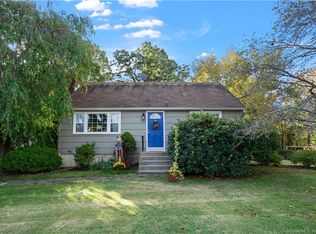 1 Jefferson Cir, Clinton, CT 06413