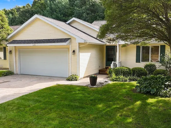 1685 Veterans Dr, Traverse City, MI 49684