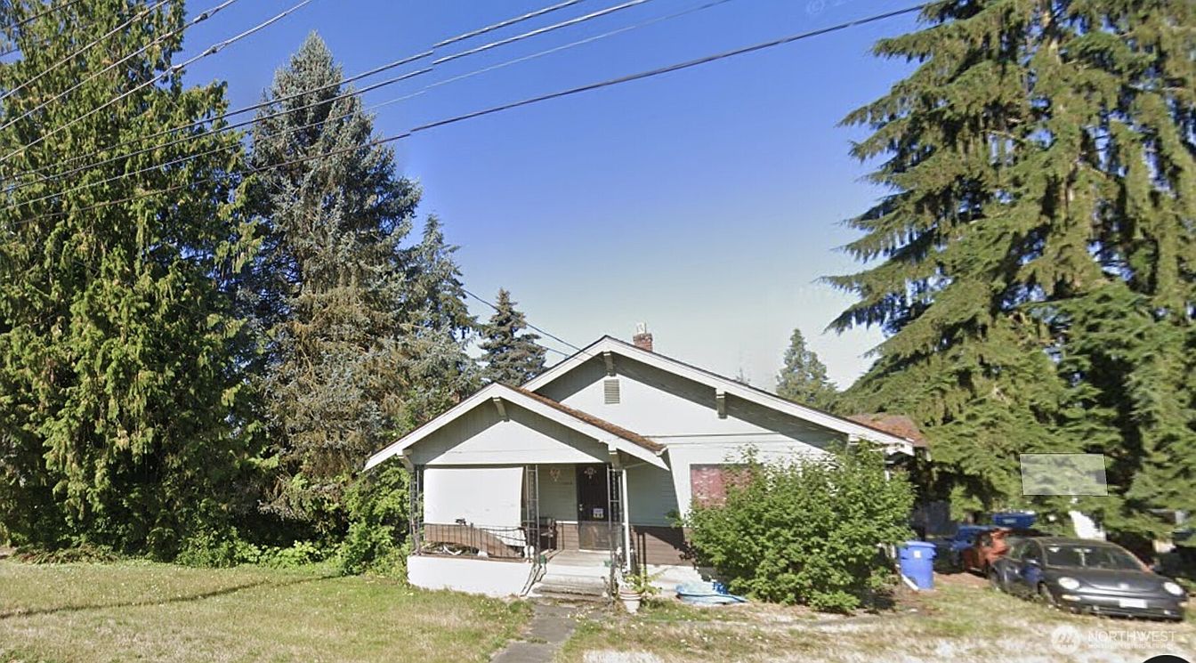 2nd image of 6422 Pacific Avenue