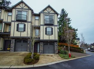 3662 SW Baird St, Portland, OR 97219