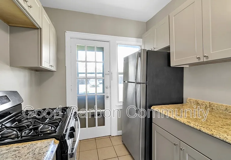 2098 Delaware Ave #3 — Photo 3