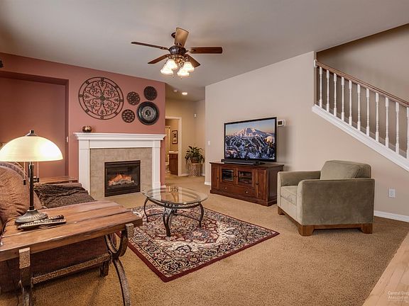 3rd image of 19537 Aster Ln