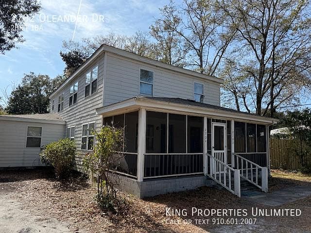1st image of 2702 Oleander Dr