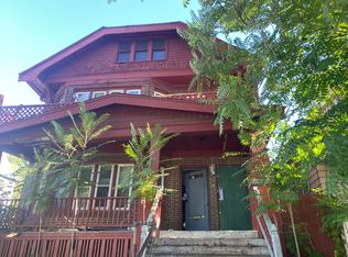 1020-1022 W Keefe Ave, Milwaukee, WI 53206