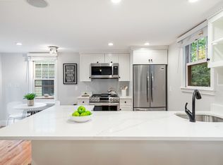 1 Pine St #1, Cambridge, MA 02139