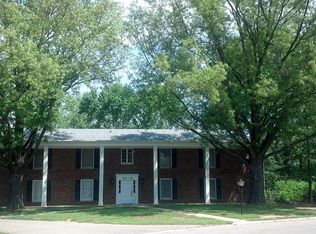 3238 Sycamore Ct #3, Columbus, IN 47203