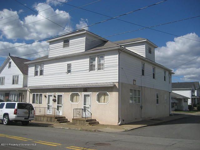 2nd image of 601 Oak St