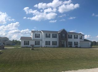9335 Winding Creek Dr, Diamond, OH 44412