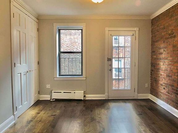 3rd image of 121 Christopher St #13