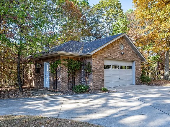 5th image of 15555 S Arkansas St #94