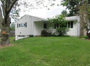 903 Leroy Rd, North Syracuse, NY 13212