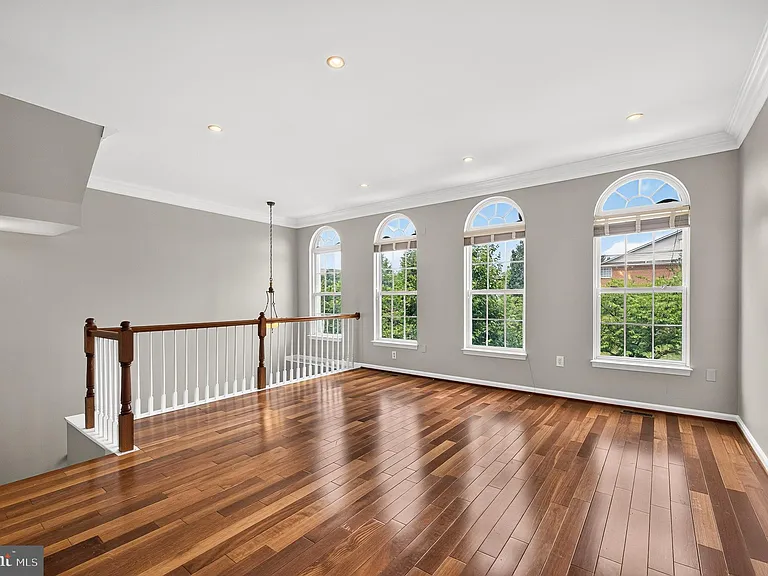 6805 Oregano Ln — Photo 13