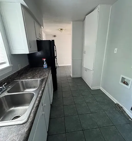2203 Tolosa Dr — Photo 7