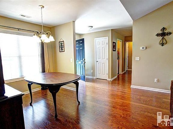 5th image of 309 Dove Field Court SE