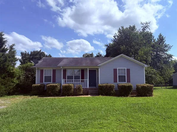 717 Polk Ave, Oak Grove, KY 42262
