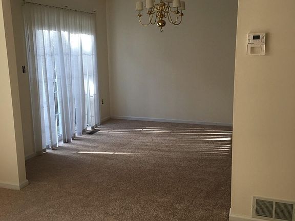 32 Freedom Terr Dining Room