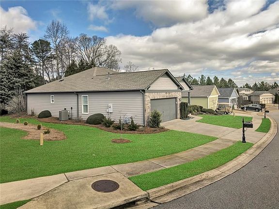 4th image of 3217 Black Gum Ln SW
